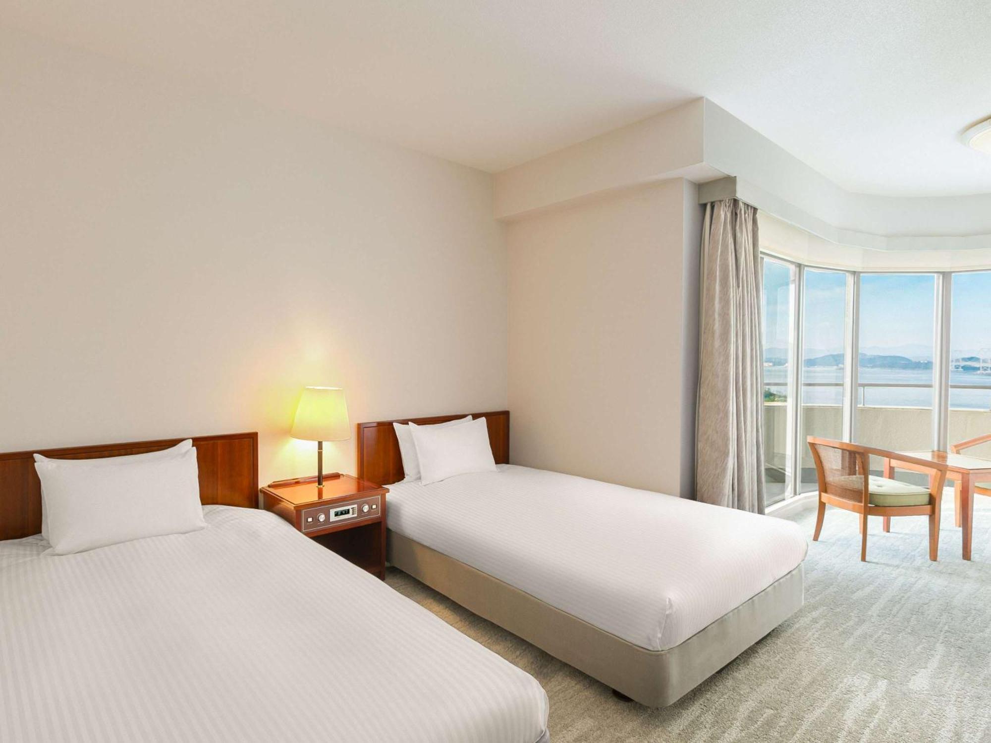 Grand Mercure Awaji Island Resort & Spa Minamiawaji Екстериор снимка