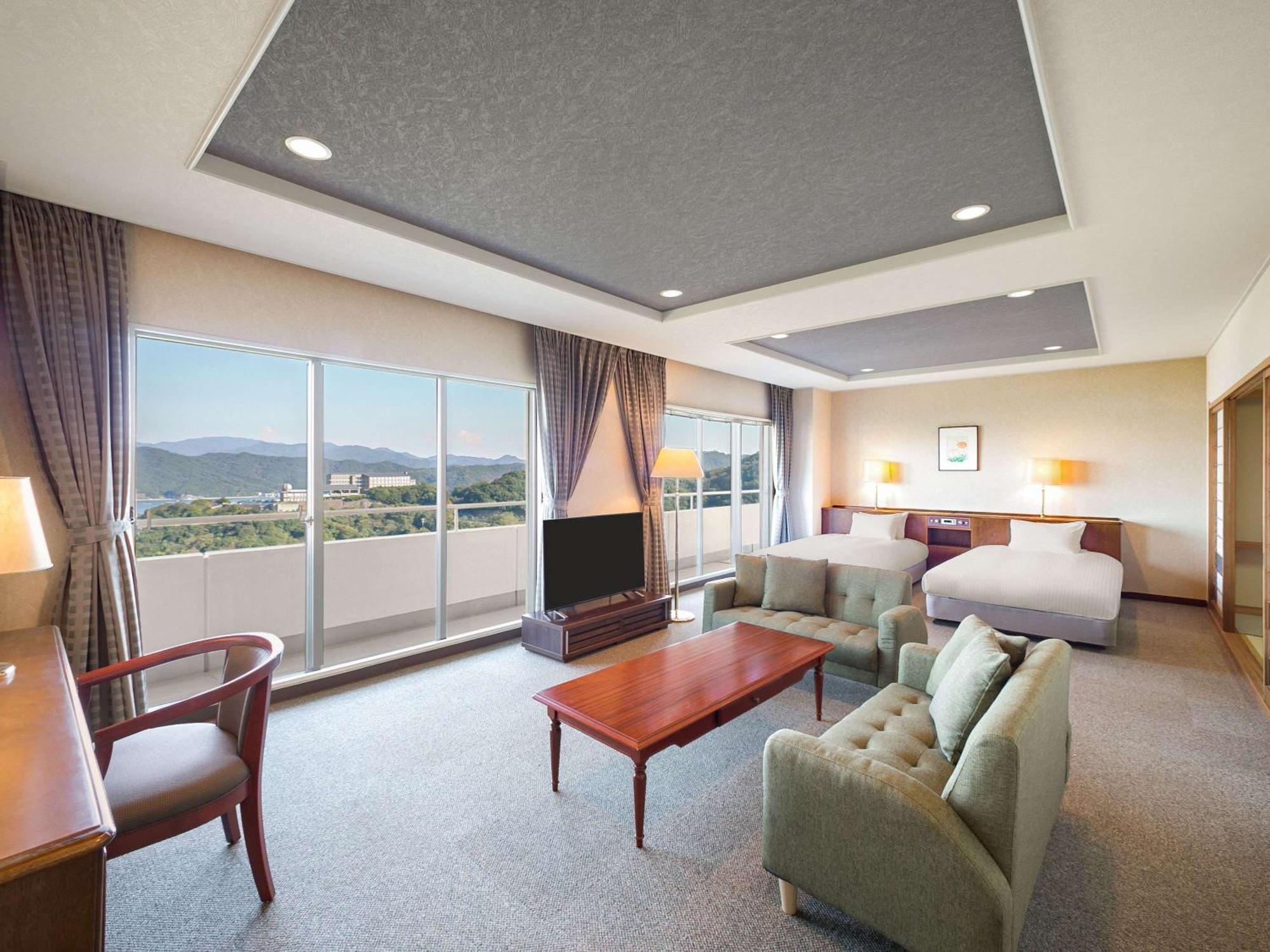 Grand Mercure Awaji Island Resort & Spa Minamiawaji Екстериор снимка