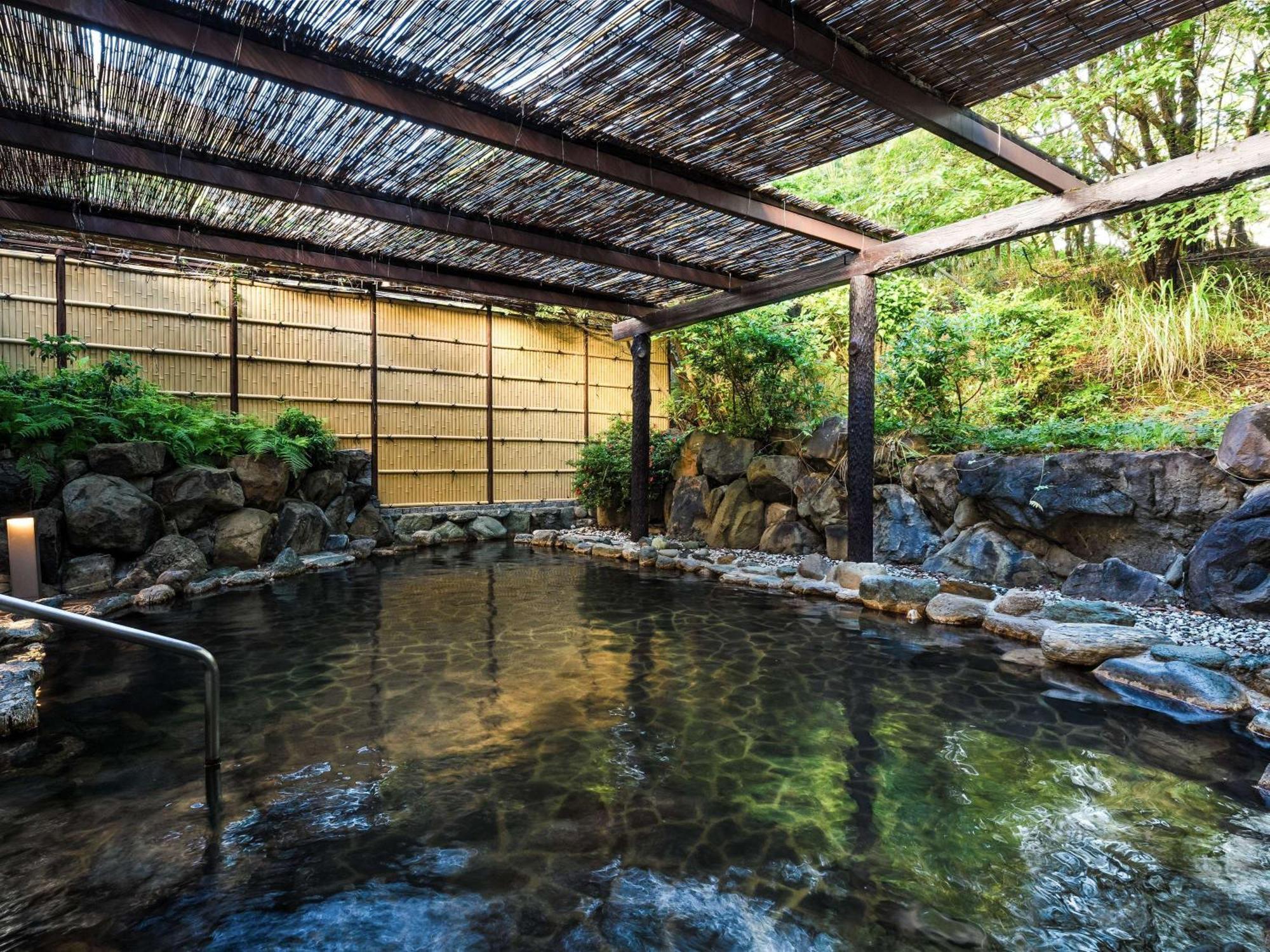 Grand Mercure Awaji Island Resort & Spa Minamiawaji Екстериор снимка